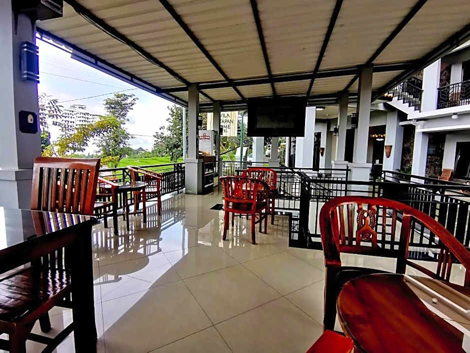 Avila Ketapan Rame Hotel