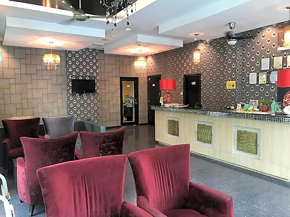 OYO 89908 Hotel Kensington