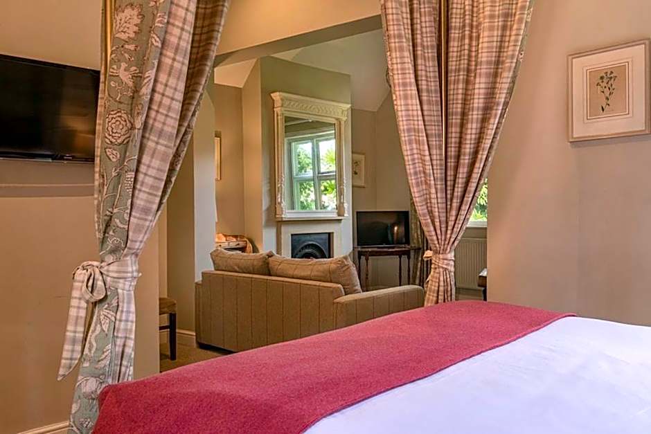 The Five Arrows Hotel