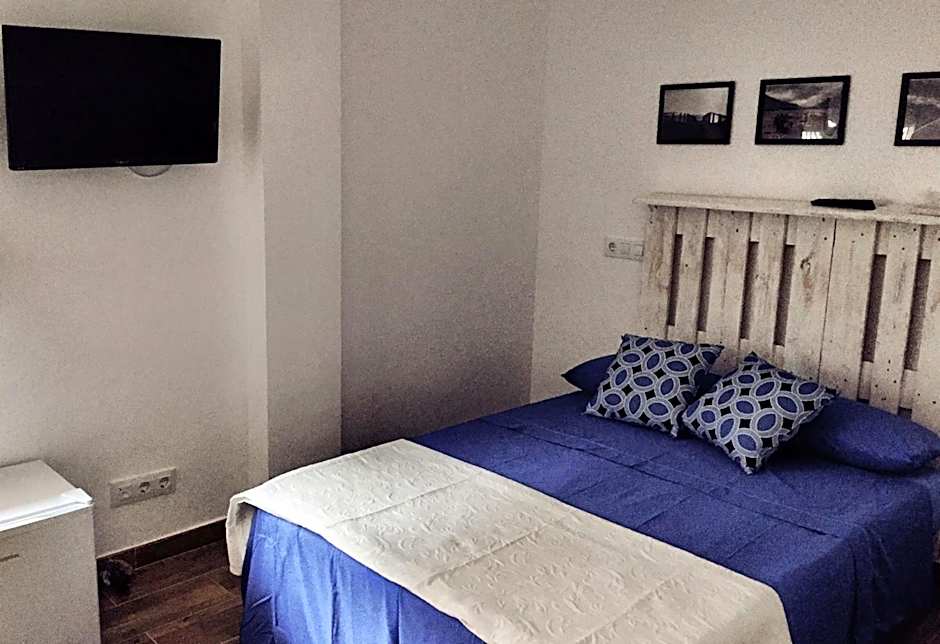 Hostal Ciempozuelos, cerca del Parque Warner y Madrid