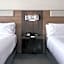 Holiday Inn Express Hotel & Suites Ennis By IHG
