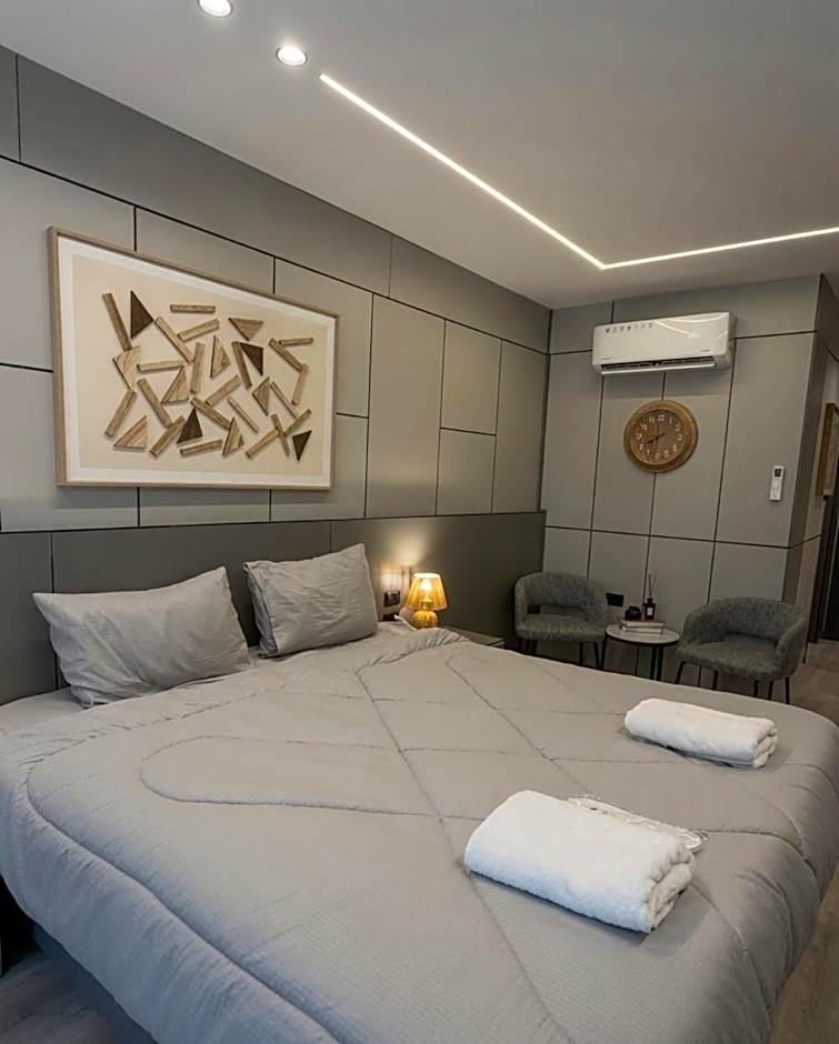 7Boys Hotel