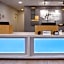 Holiday Inn Express & Suites Winner By IHG