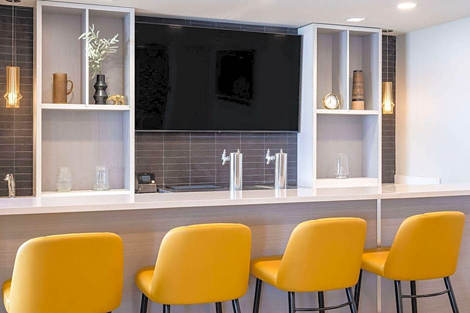 Microtel Inn & Suites by Wyndham Kanata Ottawa West