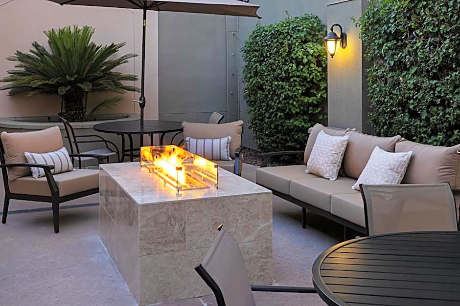 Courtyard by Marriott Los Angeles Baldwin Park