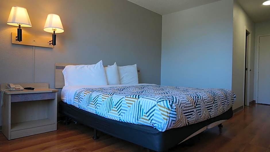 Motel 6 San Francisco - Redwood City