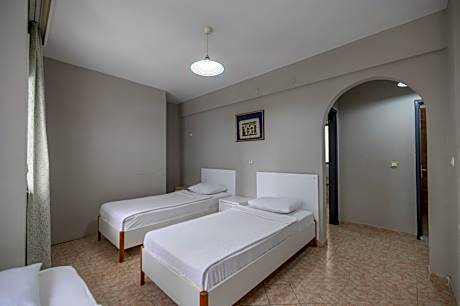 SUPERIOR ROOM QUADRUPLE