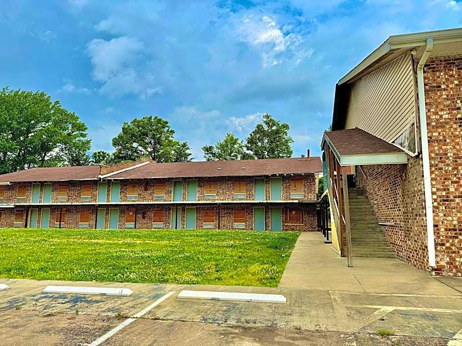 University Inn of Carbondale by Hotel O