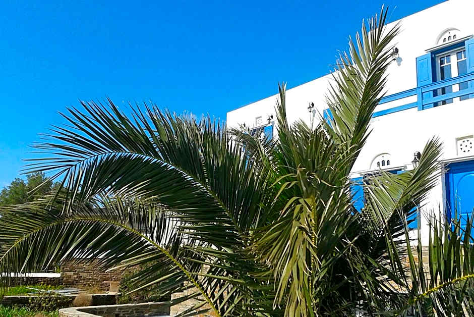 Nostos Beachfront Apartments & Studios