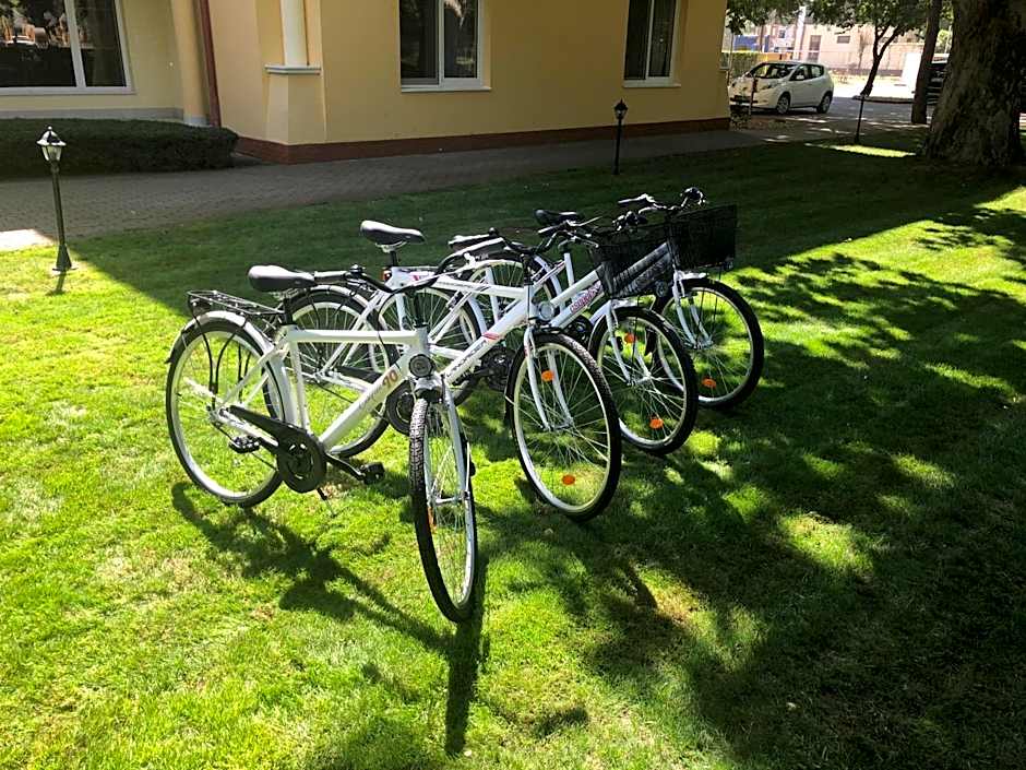 Garden Hotel Wellness és Konferencia