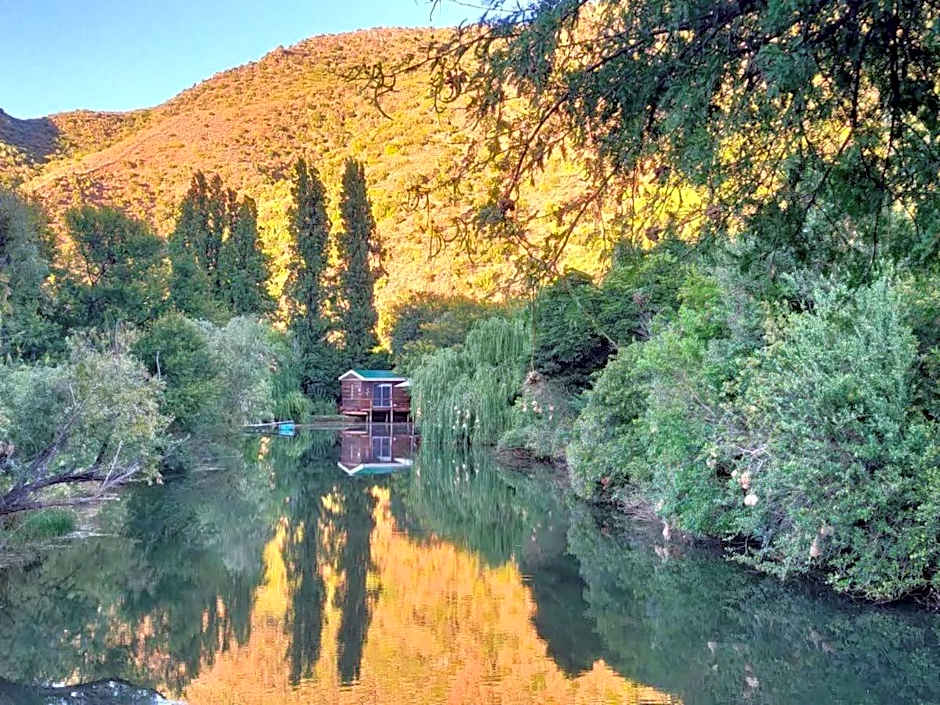 Old Mill Lodge, Seasonal Working Ostrich Farm & Restaurant, Oudtshoorn