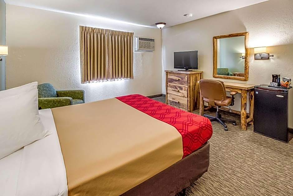 Econo Lodge Custer