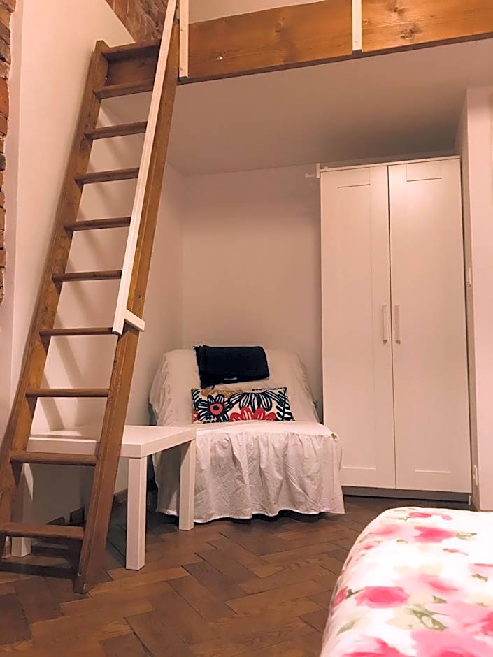 wawel hostel
