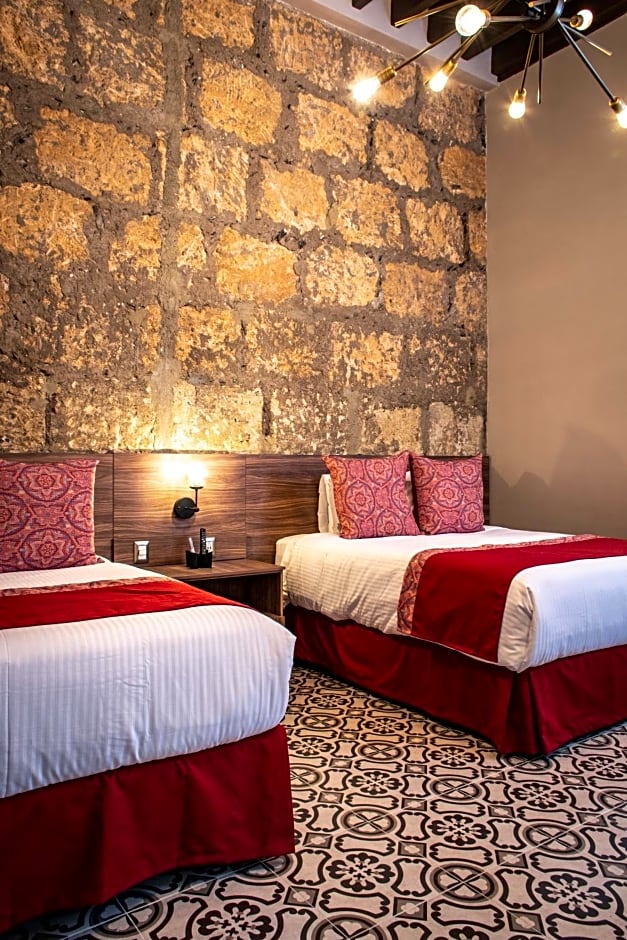 HOTELES ANTIGUA - CASONA ALLENDE