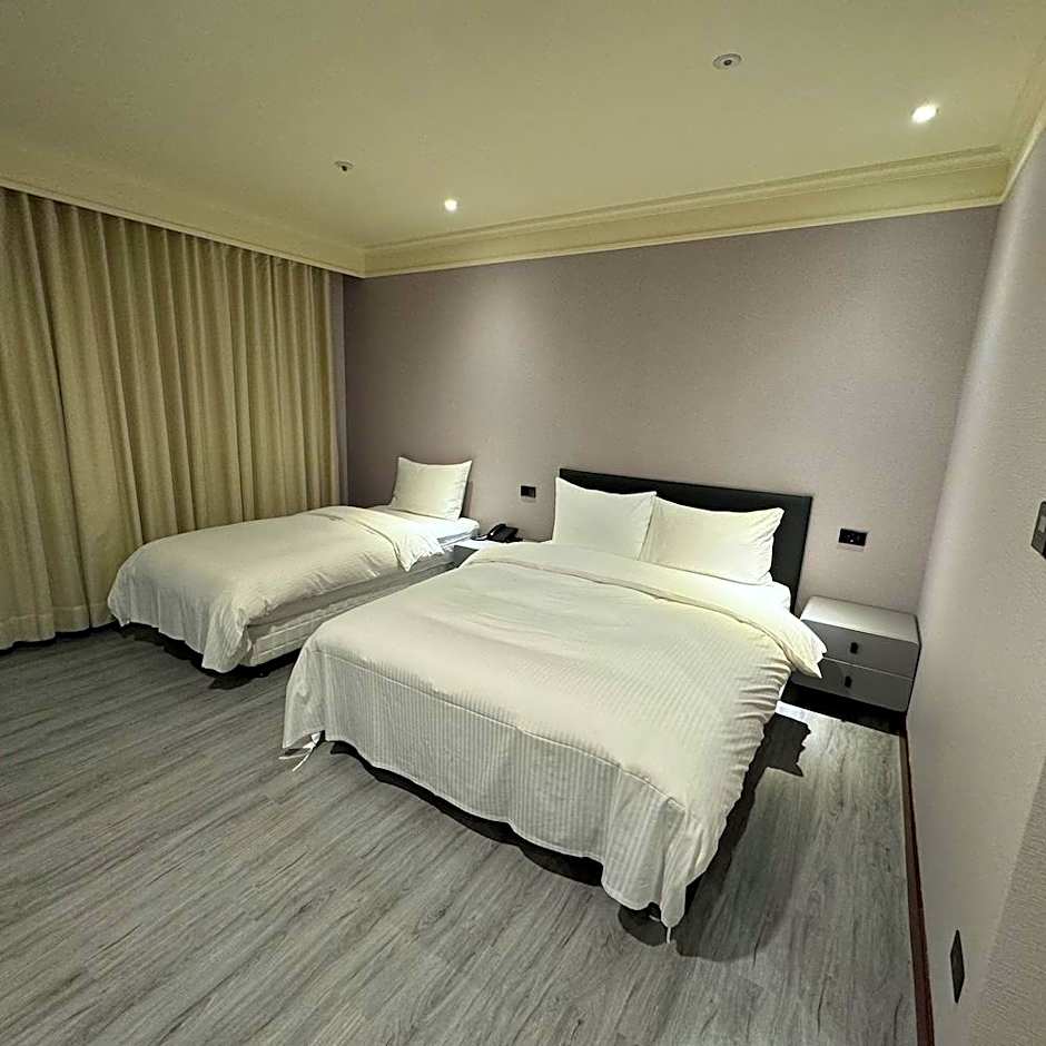 Jungli Le Midi Hotel