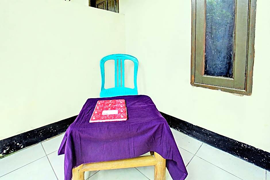 Hotel O Ashooy HomestayNearWisata Desa sedau