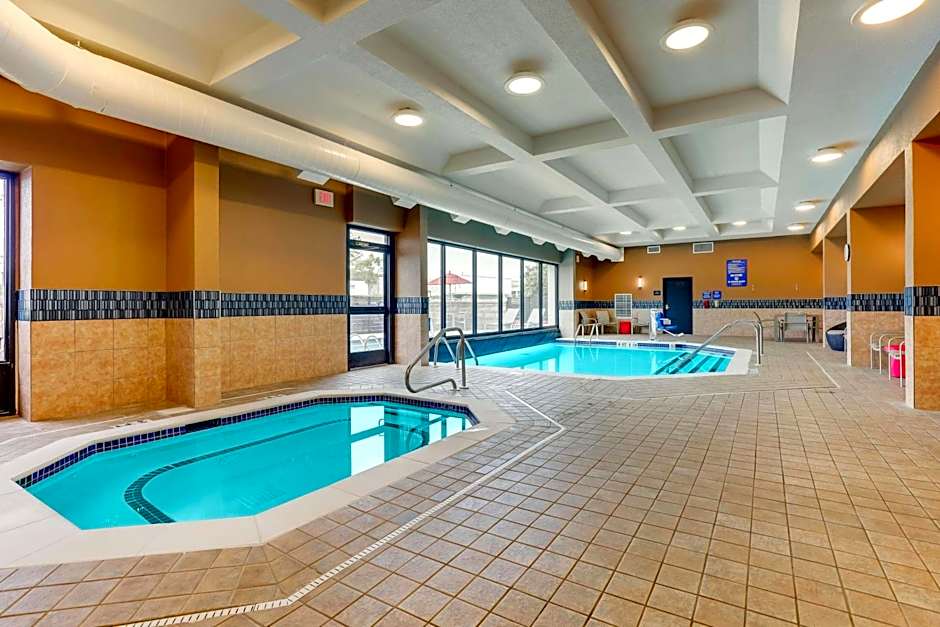 Drury Inn & Suites Birmingham Lakeshore Drive