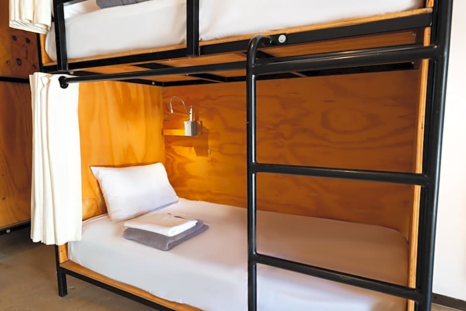 Mayan Monkey Hotel & Hostel Los Cabos