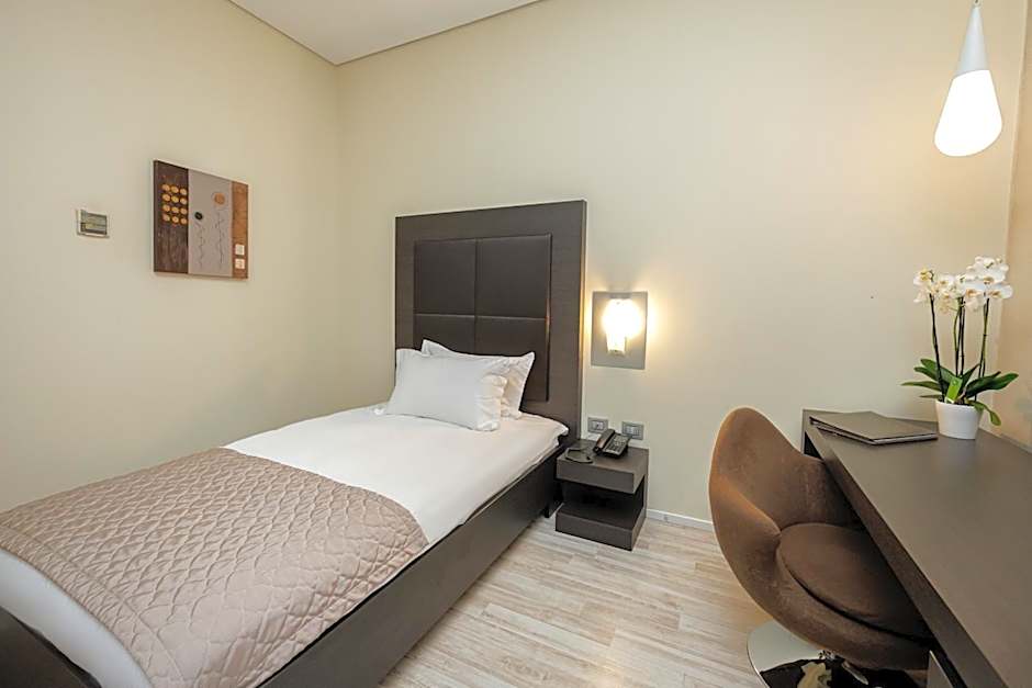 Sky Hotel Tirana
