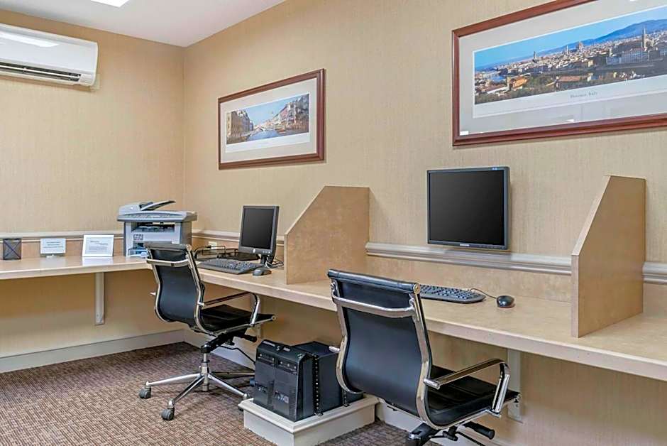 Comfort Inn Plainwell