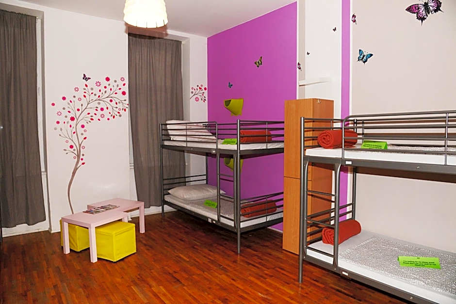 Budapest Party Hostel at Udvarom