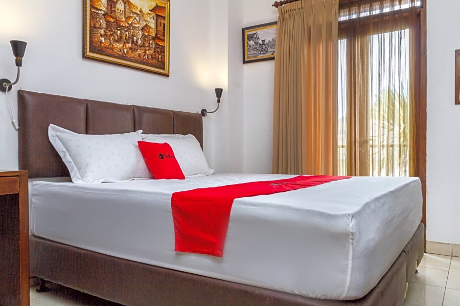 RedDoorz @ Dago Asri 3