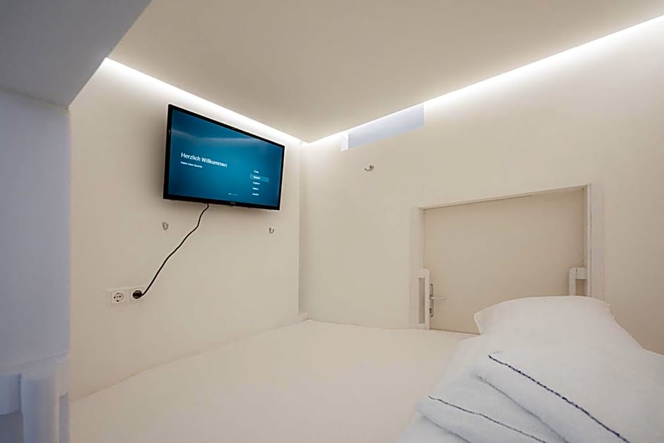 Robin Wood Capsule Hostel