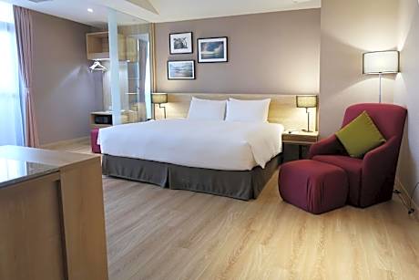 Deluxe Quadruple Room