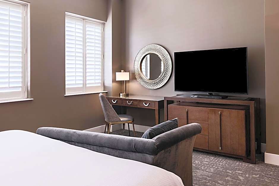 Ambassador Hotel Oklahoma City, Autograph Collection by Marriott