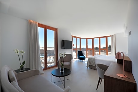 JUNIOR SUITE STANDARD WITH SPA ACCESS