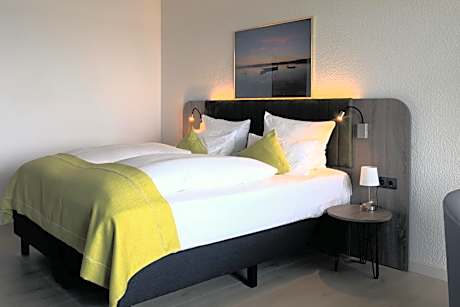 Single Room with Park View