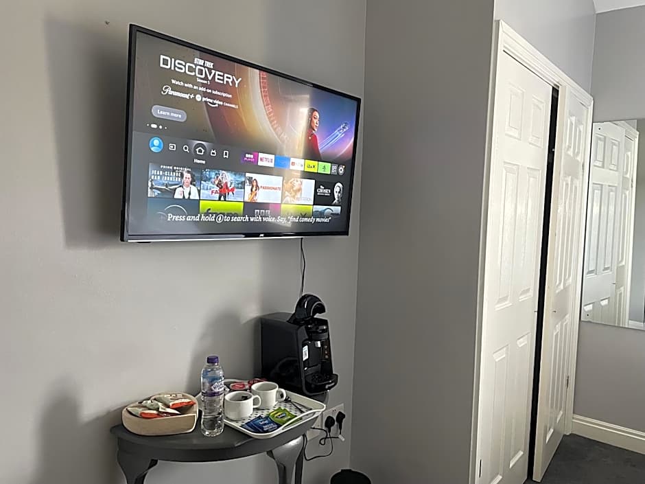 Feildens Arms & Hotel