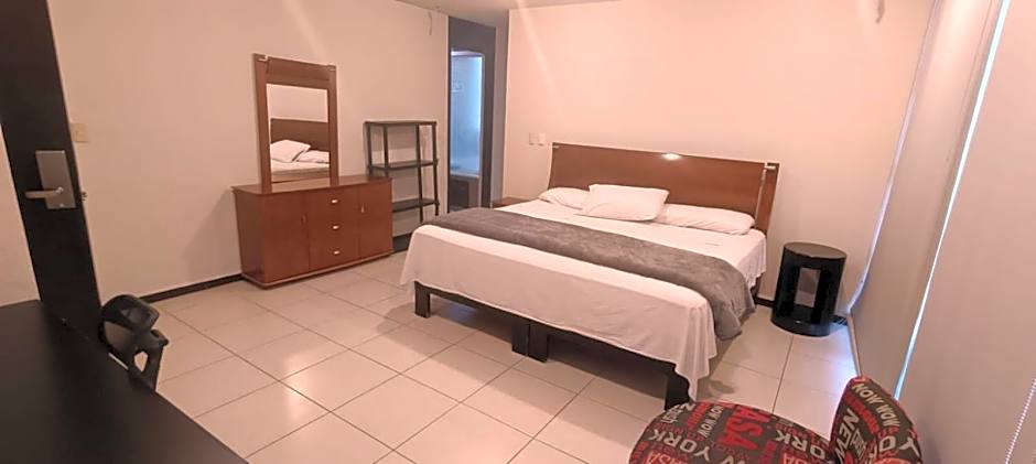 Giakor Suites - Gran Jardín