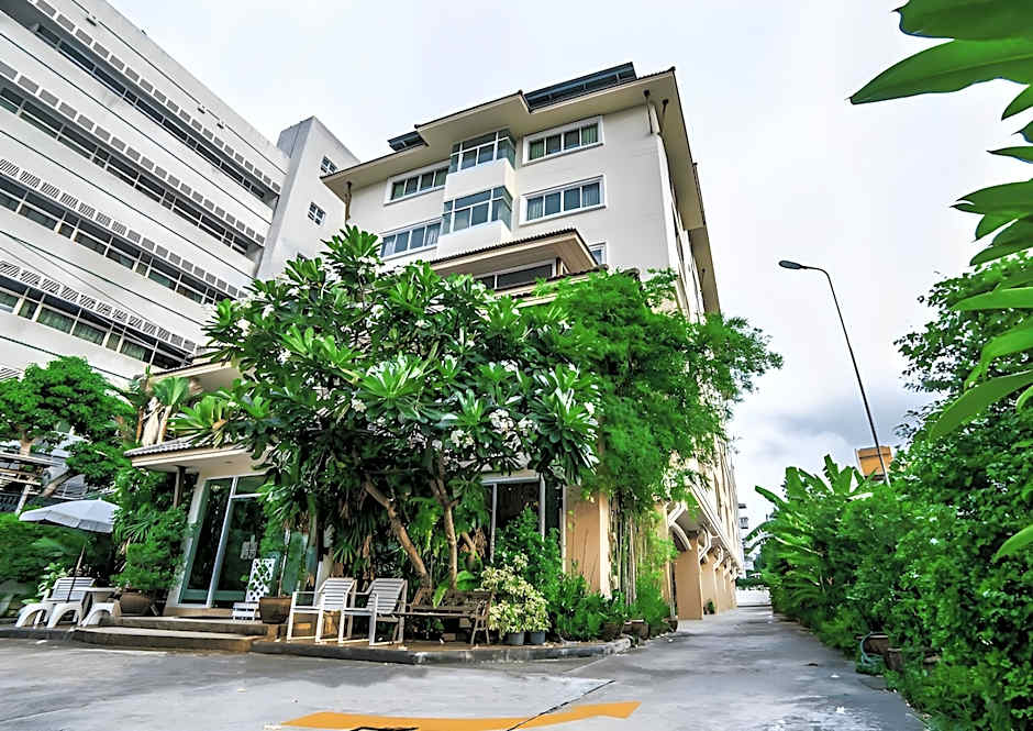 Kanavera Sriracha Hotel & Serviced Apartment