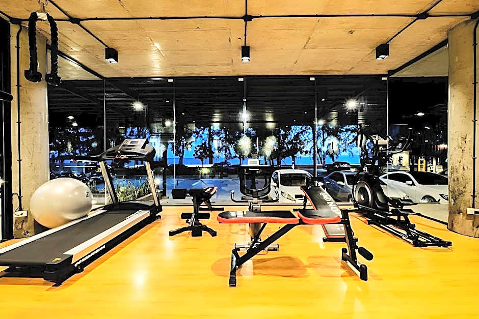 Maneetel Krabi Beachfront