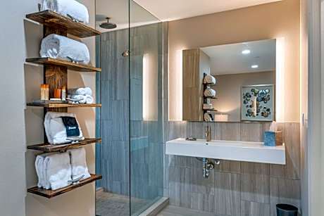 King Suite with Sofa Bed - Non Smoking