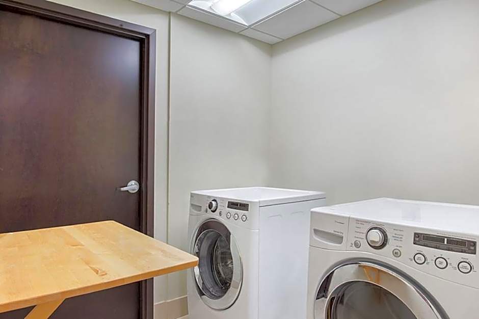 Holiday Inn Louisville Airport - Fair/Expo By IHG