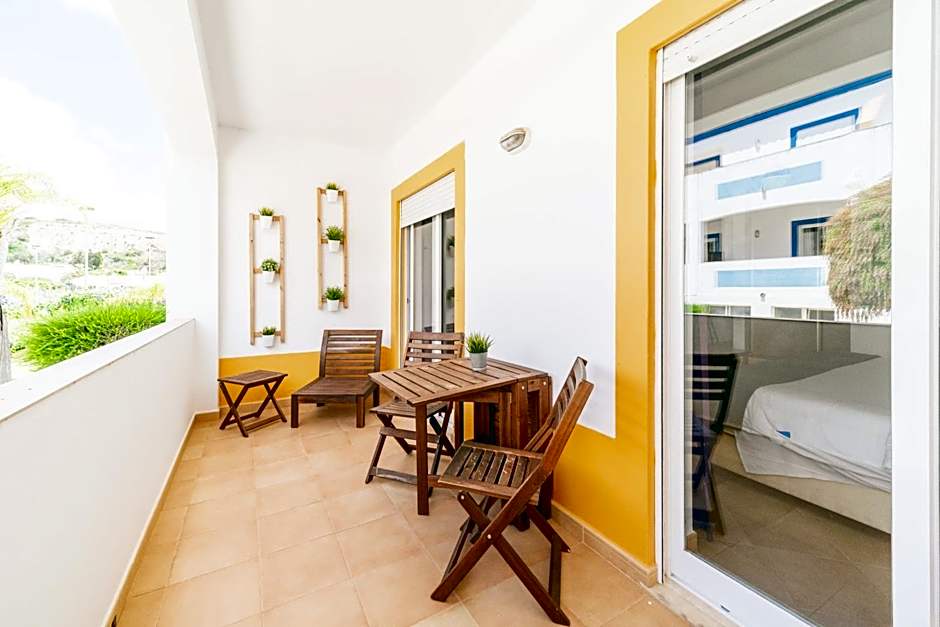 Oasis Beach Apartments