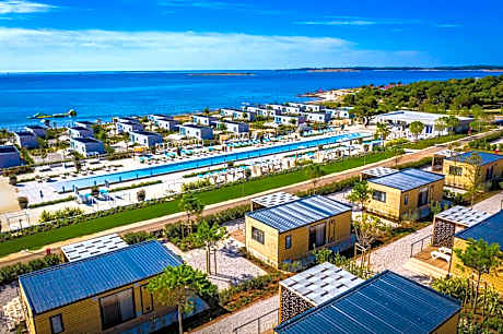 Arena Grand Kazela Camping Homes