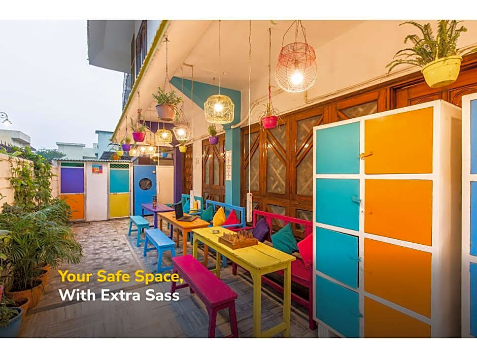 goSTOPS Lite Varanasi