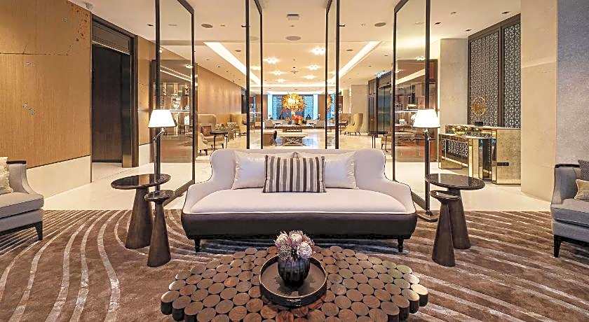 SILQ Hotel & Residence