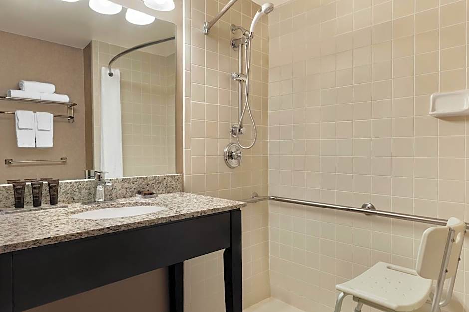 Wingate by Wyndham Cincinnati/Blue Ash