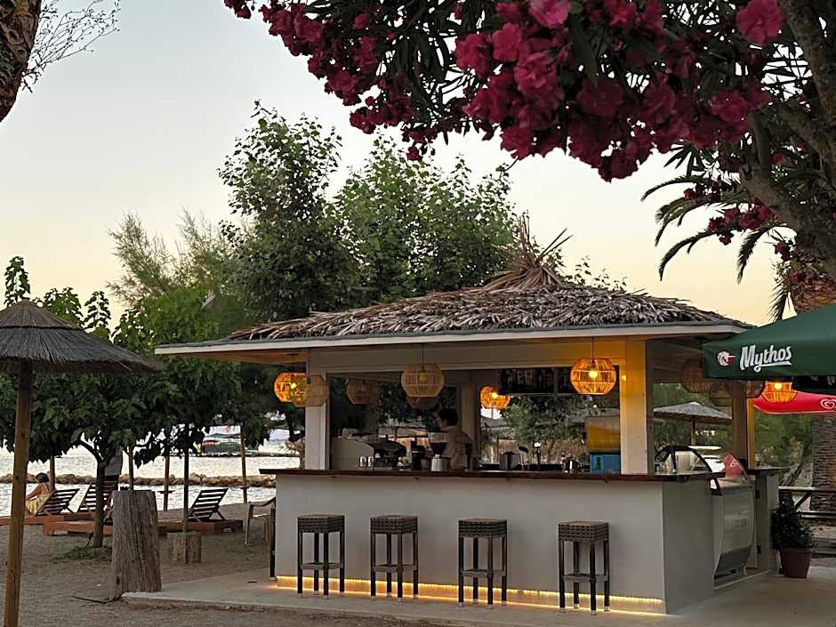 Three Stars Beach Hotel