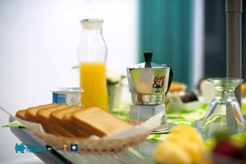 Casa Felicidad B&B Room & Kitchen