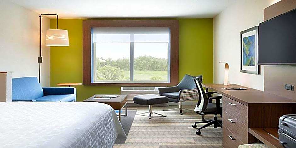 Holiday Inn Express & Suites - Lumberton By IHG