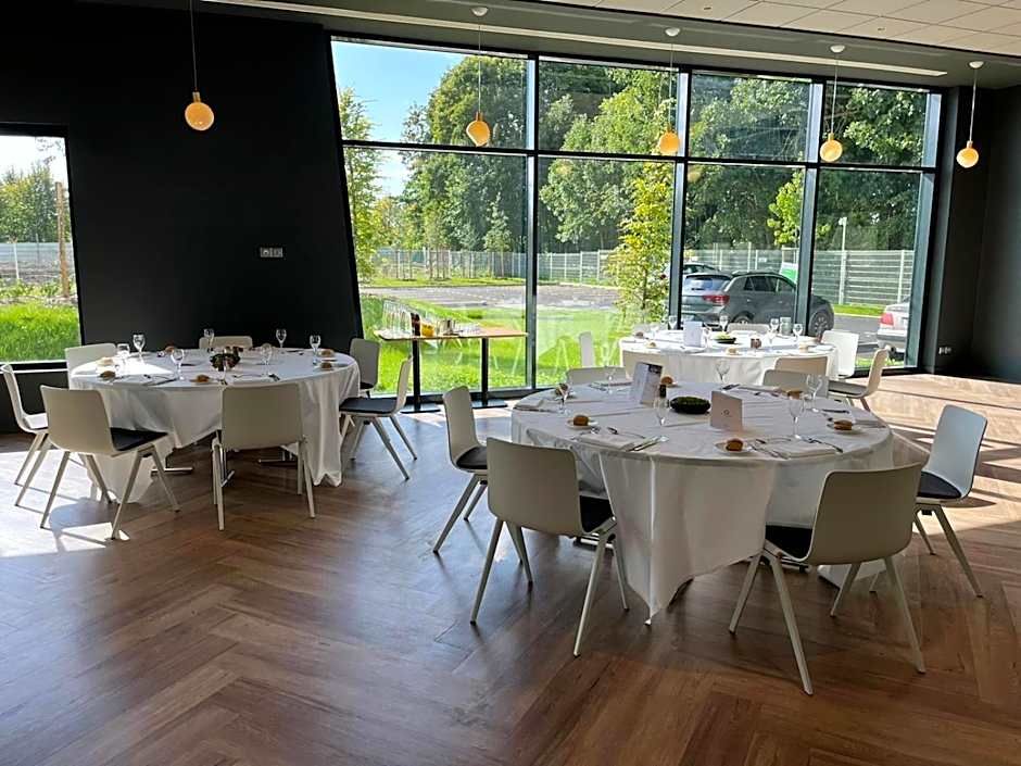 Holiday Inn Paris CDG Airport By IHG