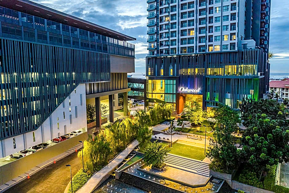 Oakwood Hotel & Residence Sri Racha