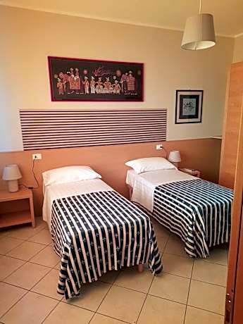 Large Double or Twin Room