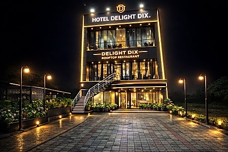 Hotel delight deluxe( A modern hotel)