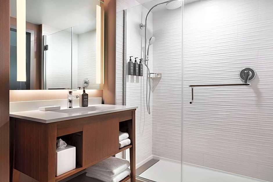Delta Hotels by Marriott Midwest City at the Reed Conference Center